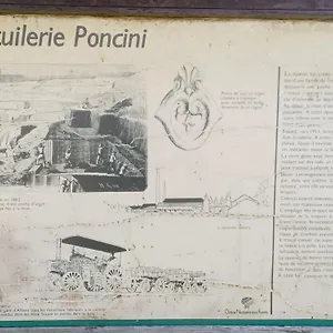 https://tuilerie-poncini.hotels-rhonealpes.com