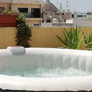 https://studio-apartment-with-private-terrace-jacuzzi-views.qawrahotelsmalta.org